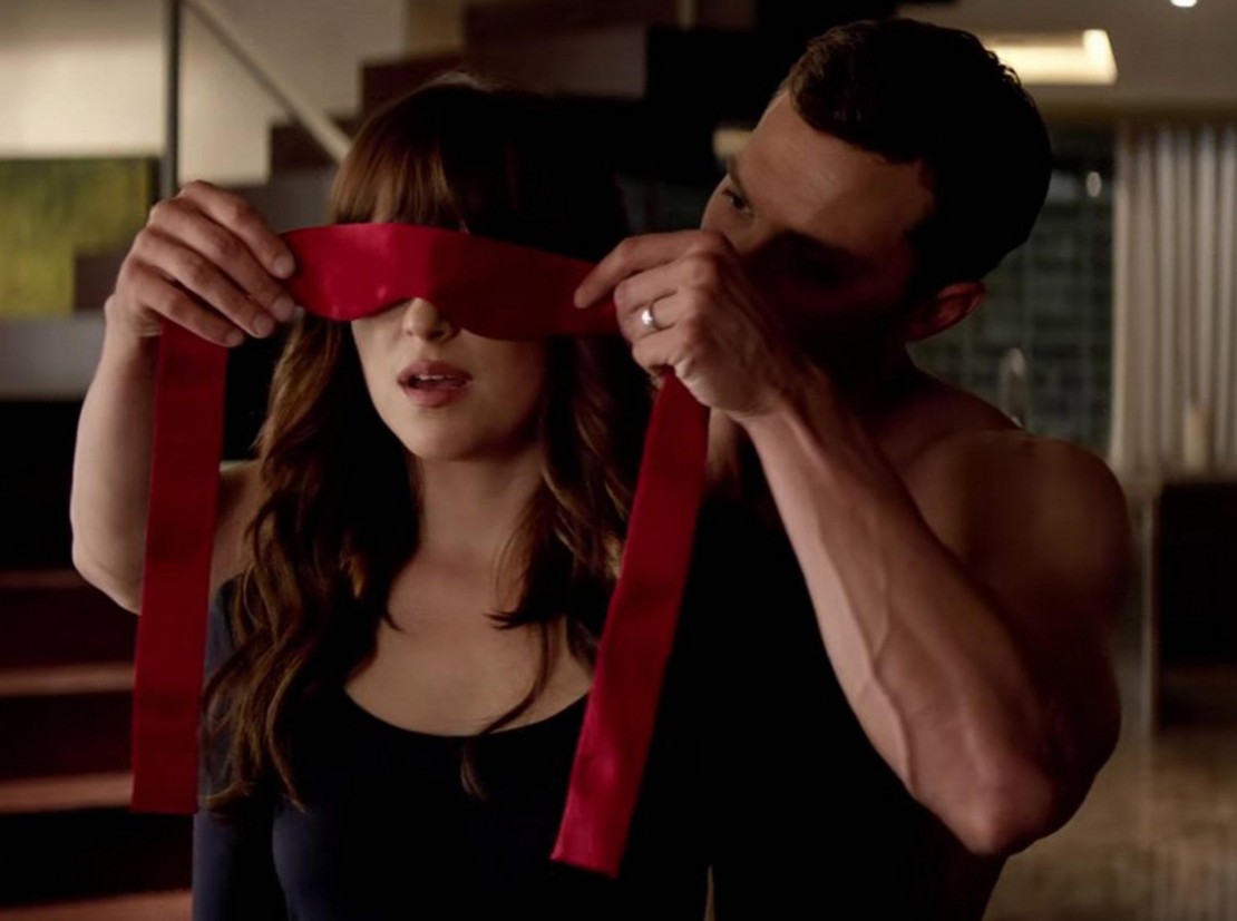 Esti atras de BDSM? Cele mai bune accesorii inspirate de Fifty Shades of Grey